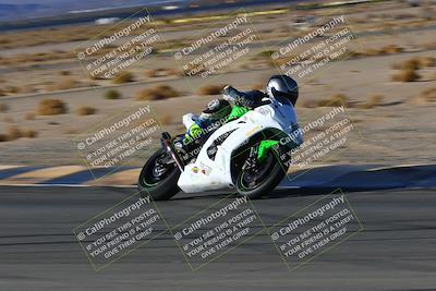 media/Jan-08-2022-SoCal Trackdays (Sat) [[1ec2777125]]/Turn 11 (215pm)/